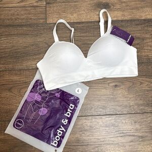 SKIMS Cream Wireless Bra